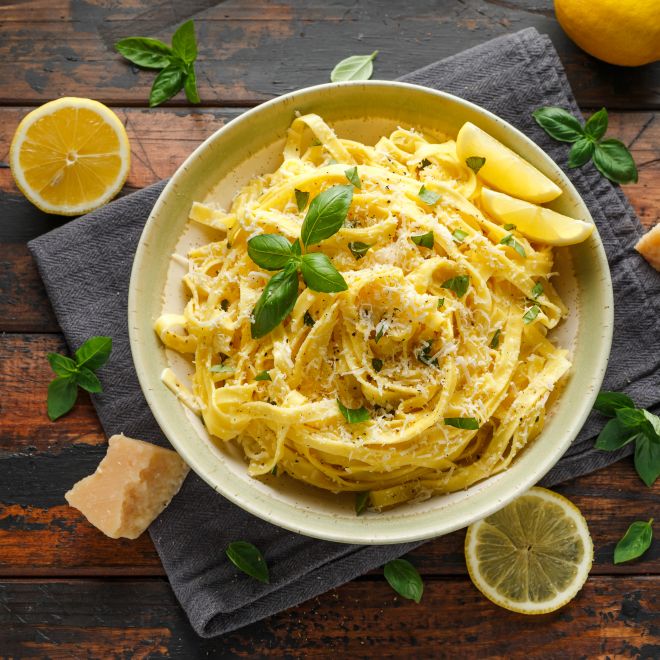 Sommerliche Zitronenpasta „Pasta al Limone